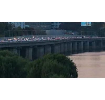 ‘1,000달러 받고 자진 추방’ 첫 시행